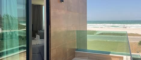 Superior-Zimmer, eingeschränkter Meerblick | Hochwertige Bettwaren, Pillowtop-Betten, Minibar