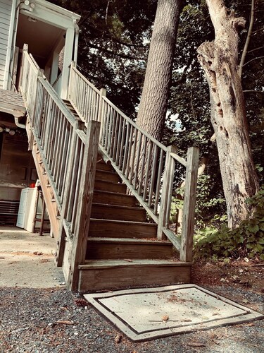 Urban Peak Escape, Lenox, MA