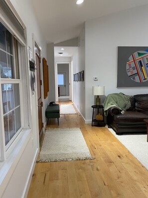 Interior - Urban Peak Escape, Lenox, MA (Lenox)