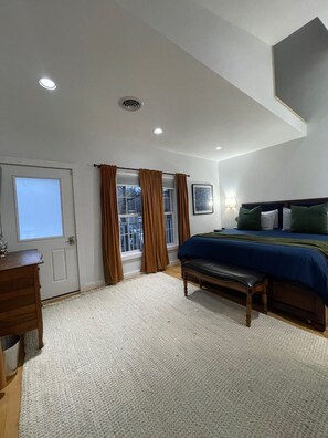 2 bedrooms, iron/ironing board, WiFi, bed sheets - Urban Peak Escape, Lenox, MA (Lenox)
