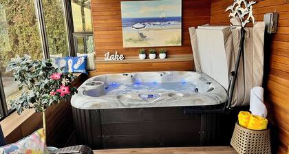 Lake and the City Bed and Breakfast