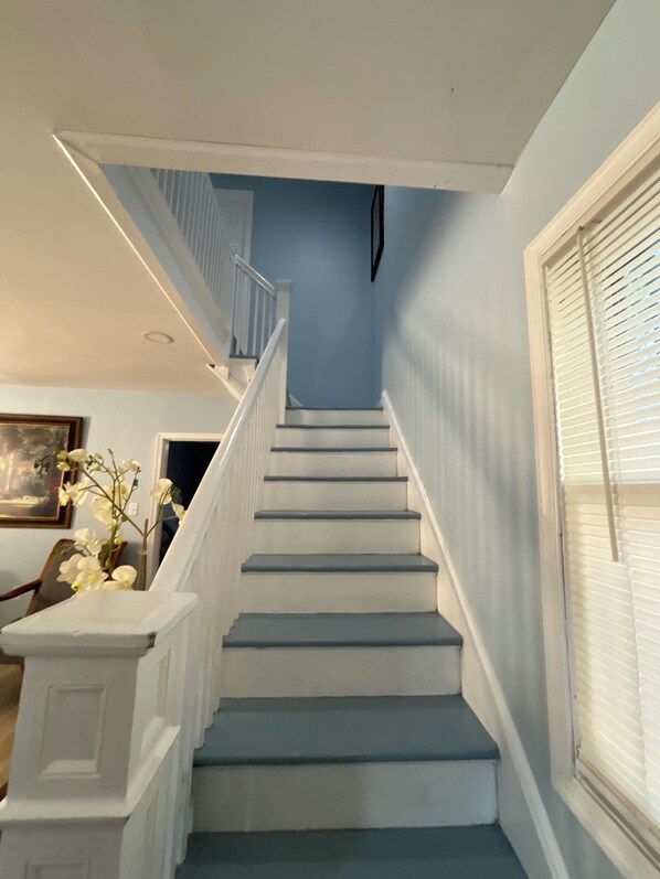 Interior - La Casa Azul . with Wi-Fi, AC (Cambridge)