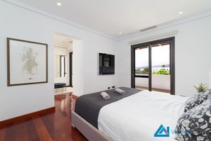 5 bedrooms, iron/ironing board, free WiFi, bed sheets - 232 - Vista Del Mar (LH232) (Puerto Calero)