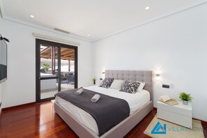 5 Schlafzimmer, Bügeleisen/Bügelbrett, kostenloses WLAN, Bettwäsche