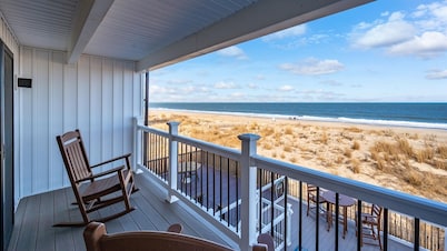 Oceanfront Private Home With Amazing Views