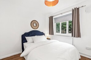 2 bedrooms, iron/ironing board, travel cot, WiFi - Spacious Flat in London Bridge (LONDON)