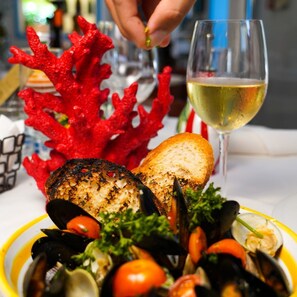 Lunch and dinner served, Italian cuisine - Kasa La Flora Miami Beach (Miami Beach)