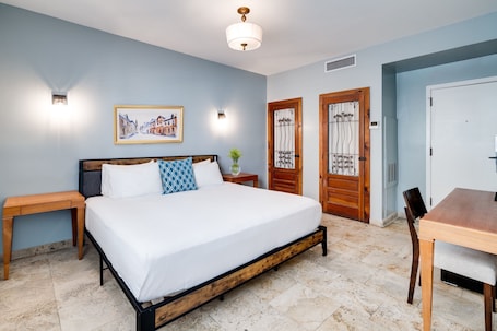 King Room - Impala Building (Self Check-in) | Individually decorated, individually furnished, free WiFi, bed sheets