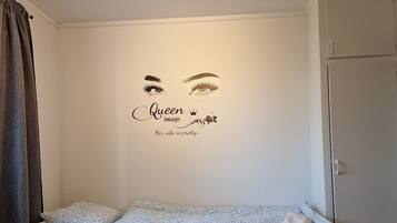 1 bedroom, desk, iron/ironing board, free WiFi