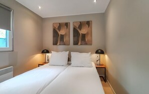 2 slaapkamers, reisbedje, gratis wifi, beddengoed