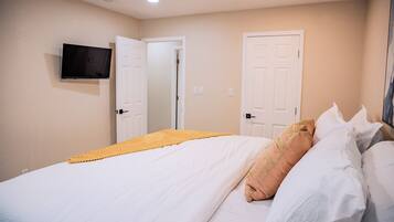 4 bedrooms, WiFi, bed sheets