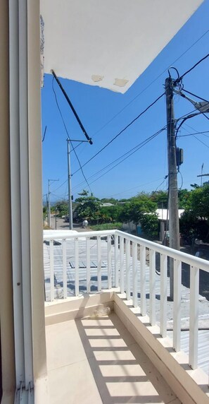 Property grounds - Noelia Vacation Apartment (galapagos)