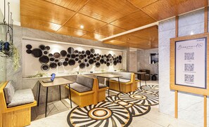 Lobby sitting area - Kukun Grand Chapultepec (Mexico City)