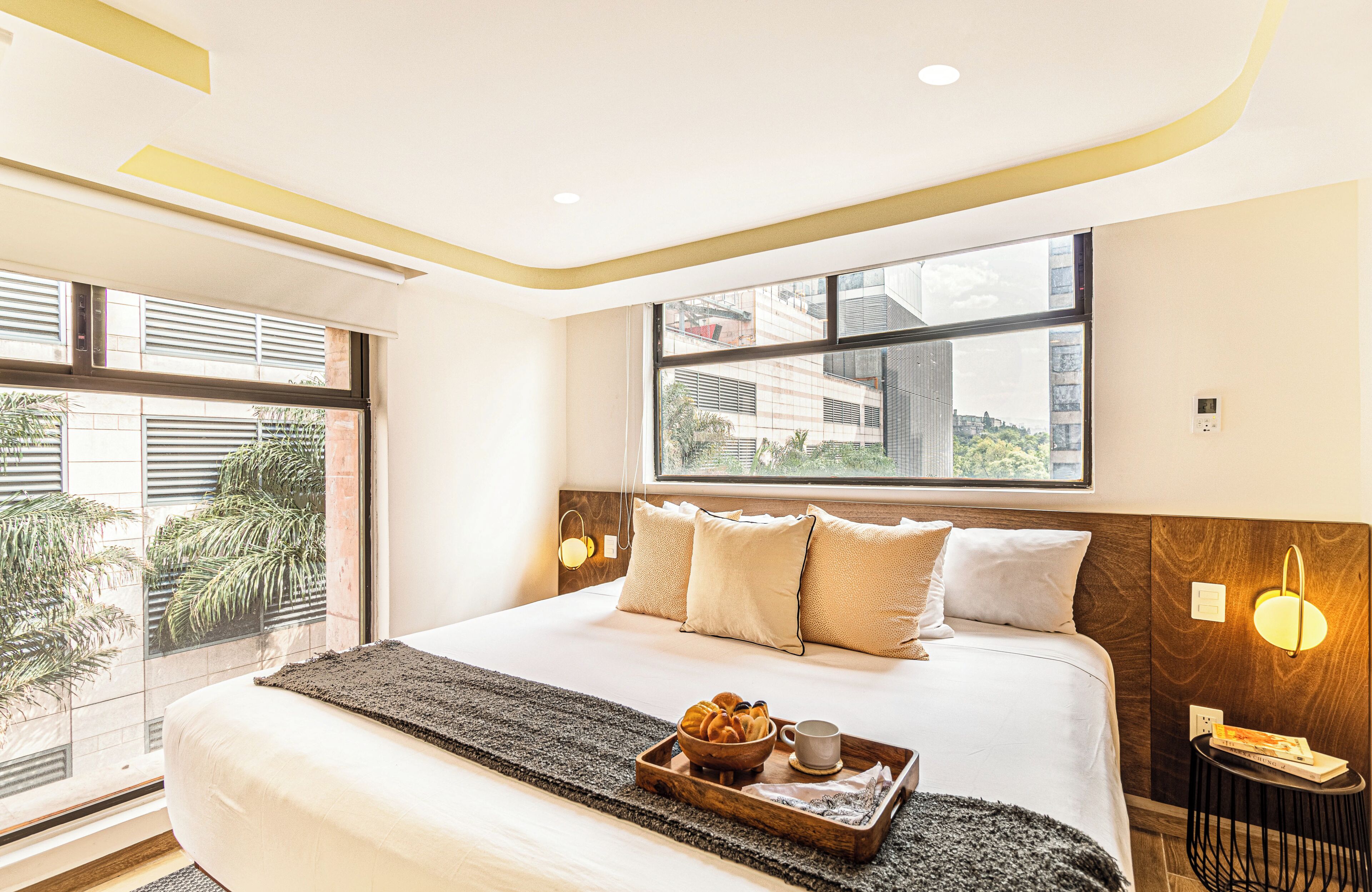 Deluxe Apartment | Hypo-allergenic bedding, in-room safe, individually decorated