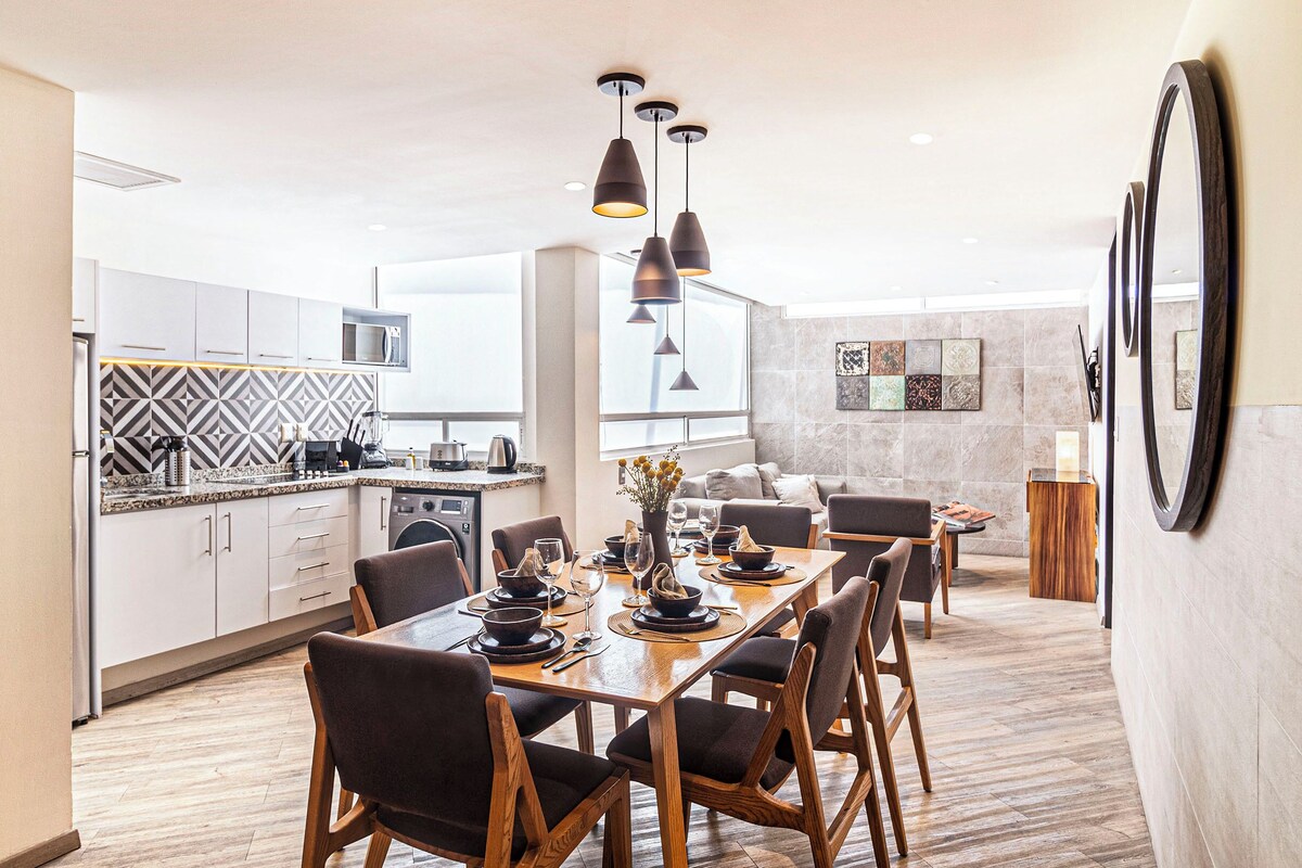 Signature-Apartment, Stadtblick | Wohnbereich | 50-Zoll-Smart-TV mit Kabelempfang, Streaming-Dienste