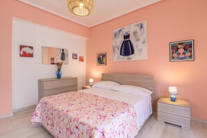 2 bedrooms, iron/ironing board, free WiFi, bed sheets