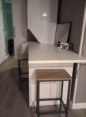 Interior - Cozy 2-bedroom cottage tiny house in Sunny San Leon TX (San Leon)