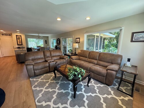 918 Marsh Dunes
New on Fripp Island, neighborhood with private pool, golf cart 