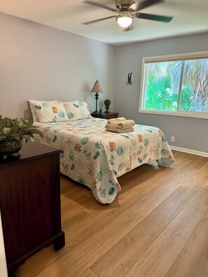 3 bedrooms, iron/ironing board, WiFi, bed sheets