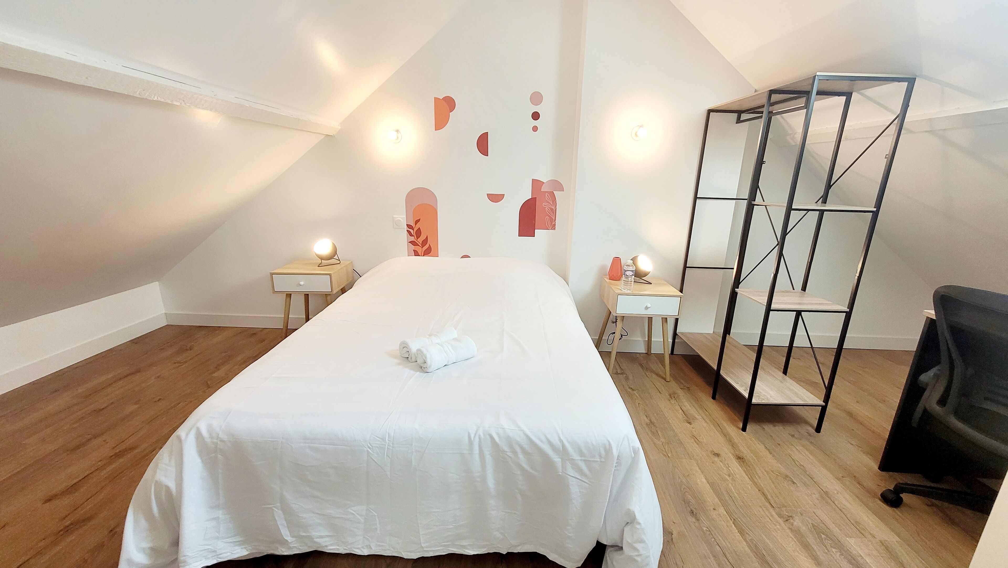 4 habitaciones, tabla de planchar con plancha y wifi gratis 