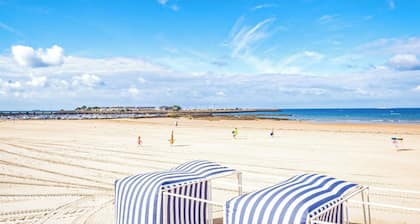House 4 Bdrms and Terrace, Garden near. Sea, Golfs, Salt marshes, Walks