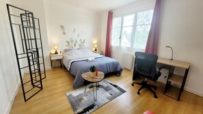 4 habitaciones, tabla de planchar con plancha y wifi gratis 