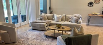 Spacious 4BR Retreat 2 Master suites near Disney. Perfect for families