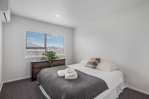 3 bedrooms, iron/ironing board, travel crib, free WiFi