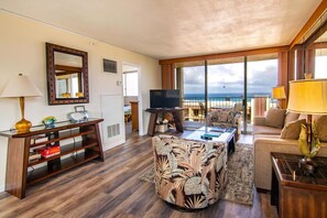 DVD player - Royal Kahana Maui 1001 Partial Ocean 2 Bedroom (Lahaina)