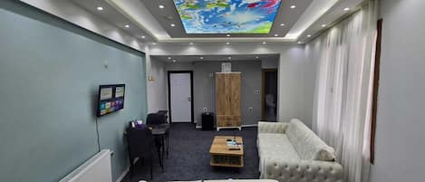 Bureau, espace de travail pour ordinateur portable