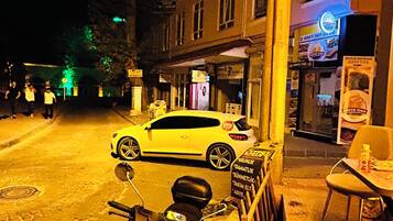 Daily buffet breakfast (TRY 200 per person)