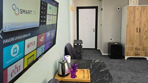 Luksussuite | Skrivebord, skrivebord for bærbar PC, lydisolert og wi-fi (inkludert)