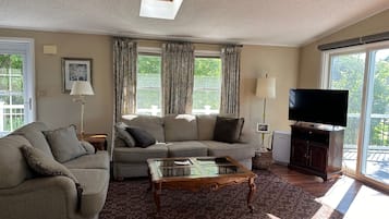 Smart TV, fireplace, printers