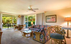 Living area - Kaanapali Maui Eldorado Garden View 2 Bedroom (Lahaina)