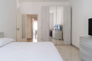 2 habitaciones, wifi gratis y ropa de cama