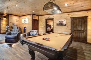 Spielezimmer