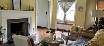 Cozy 1-bedroom apartment with shared driveway and one exit door. Pet on site. 