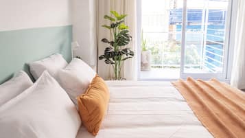 1 habitación, tabla de planchar con plancha, wifi gratis y ropa de cama