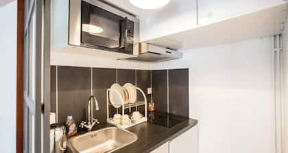 Well-appointed St. Michel studio