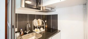 Well-appointed St. Michel studio