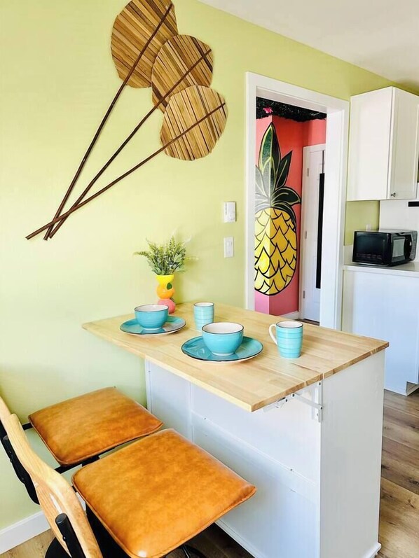 Dining - Sandia- a taste of the tropics (Salem)