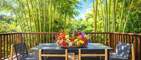 Condo (3 Bedrooms) | Front of property