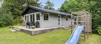 2 bedroom nice home in Rønde