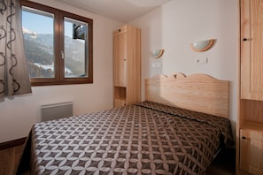 2 Schlafzimmer, Reisekinderbett, WLAN