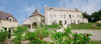 Maisonnette Charmante + Terrasse | Piscine + Sauna