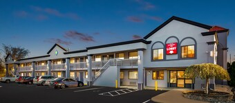 Bellmawr Economy Inn