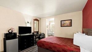 Economy kamer, 1 queensize bed, niet-roken | Een bureau, een strijkplank/strijkijzer, gratis wifi, beddengoed