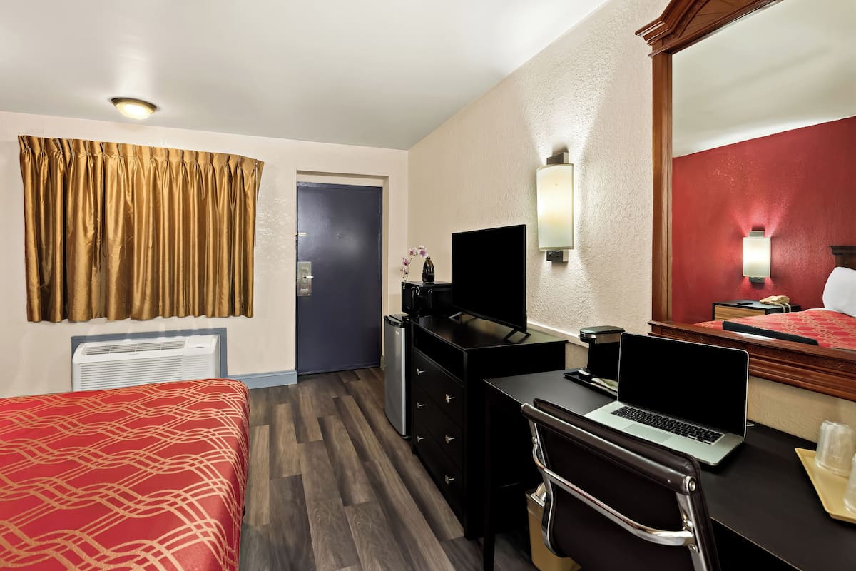 Desk, iron/ironing board, free WiFi, bed sheets