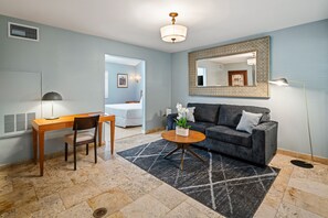 Deluxe Suite, 1 King Bed with Sofa bed (Self Check-in with Virtual Front Desk) | Living area