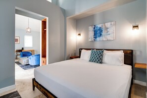 Premium Suite (Self Check-in with Virtual Front Desk) | Individually decorated, individually furnished, desk, iron/ironing board